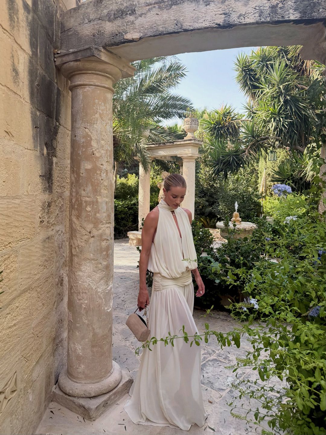 Rosie Huntington-Whiteley relacjonuje wakacje