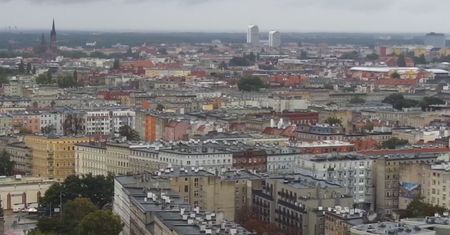 "Około miliona worków". Wrocław wstrzymuje oddech