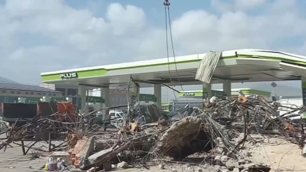 Skutki eksplozji na stacji benzynowej w Dagestanie.