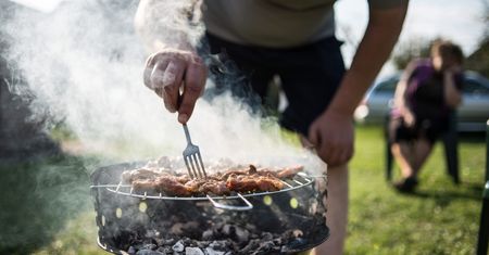 Sezon grillowy 2021. Trzeba pamiętać o obostrzeniach. Wciąż obowiązują
