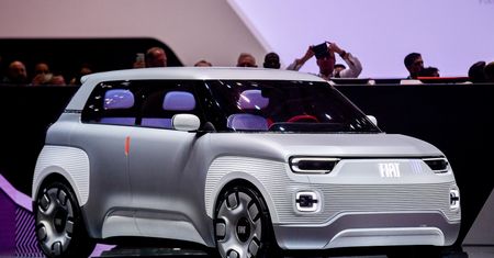 Wielki plan zatwierdzony. Nowy Fiat 500 będzie elektryczny, Panda i Tipo także odmienione