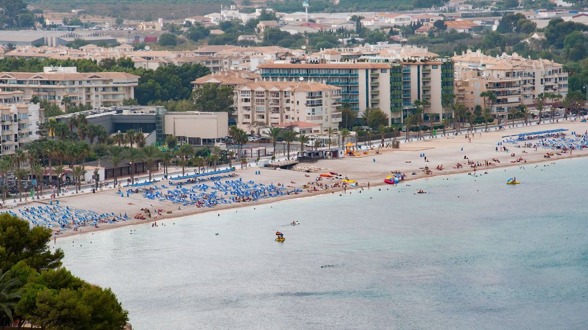 Na plaży L'Albir w Hiszpanii zakazane będzie palenie papierosów 