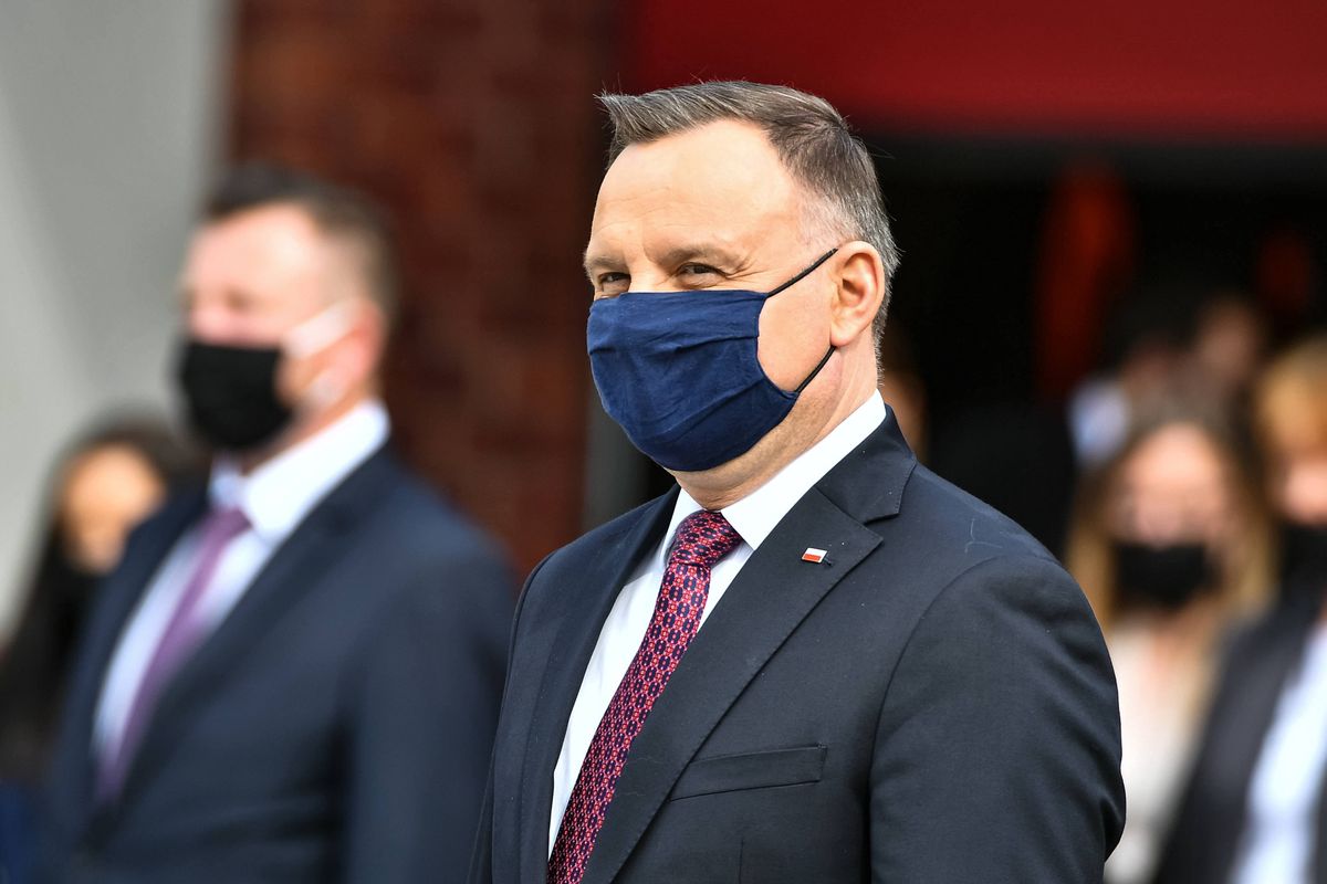 Wybory 2020. Ostry cień mgły nad prezydentem. Andrzej Duda ma za sobą najgorszy tydzień kampanii