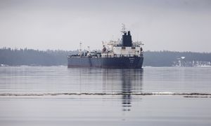 Flota cieni zapłonęła na Morzu Czarnym. Możliwe, że wpłynęła na miny