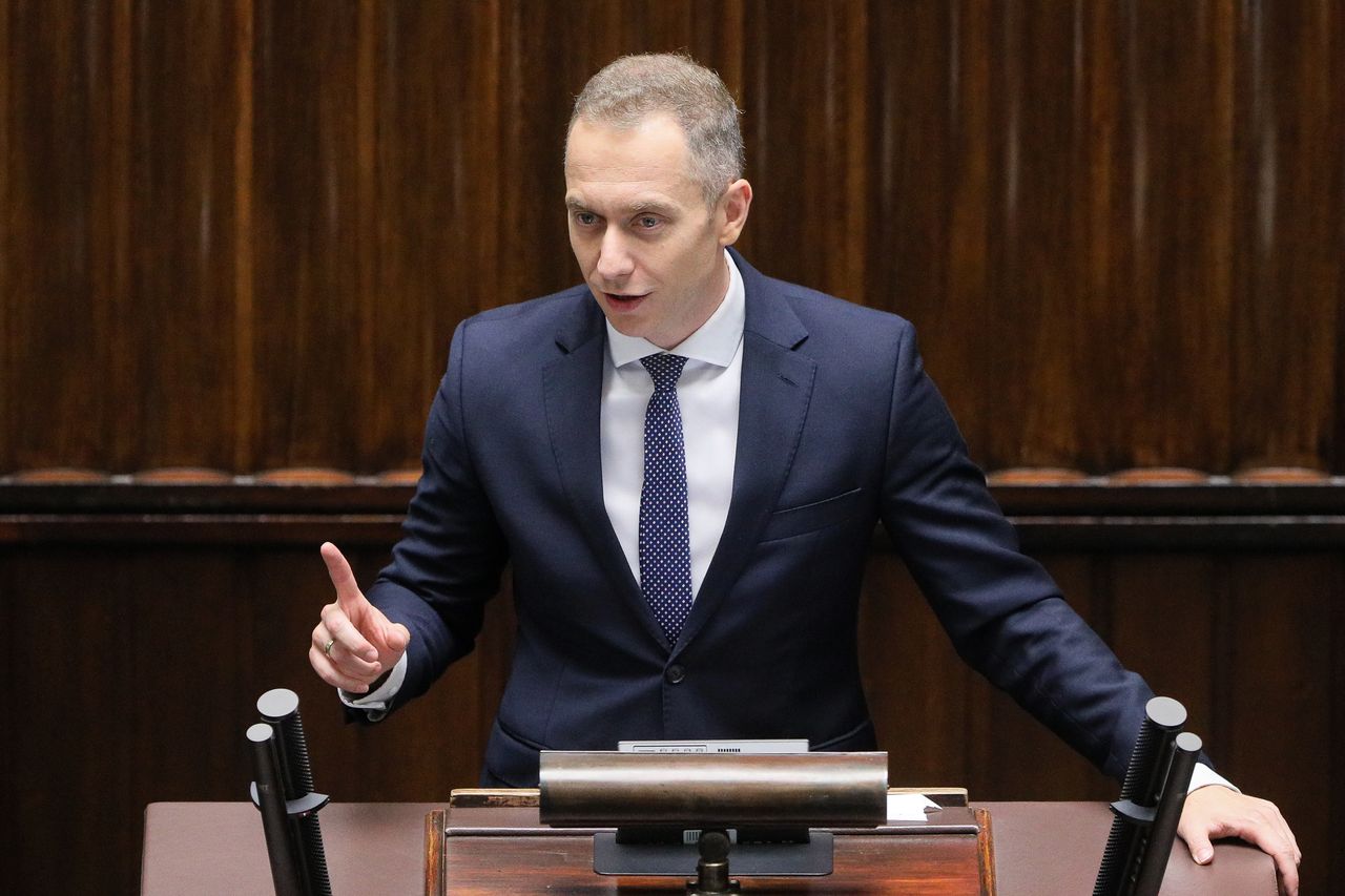 Tusk zwołuje konferencję ws. afery podsłuchowej. Poseł PO: Śledztwo zamieciono pod dywan