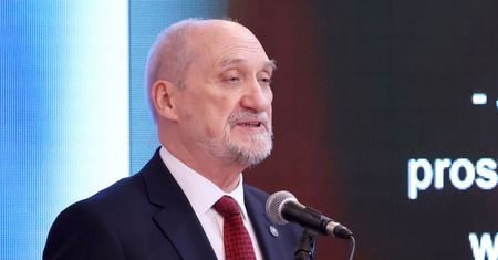 Raport Macierewicza. Fala komentarzy po konferencji podkomisji