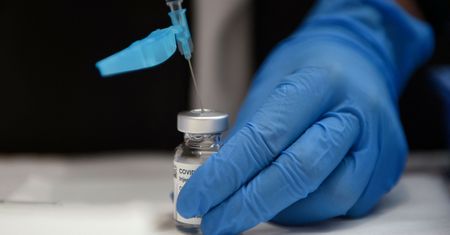 AstraZeneca. Litwa zawiesza szczepienia