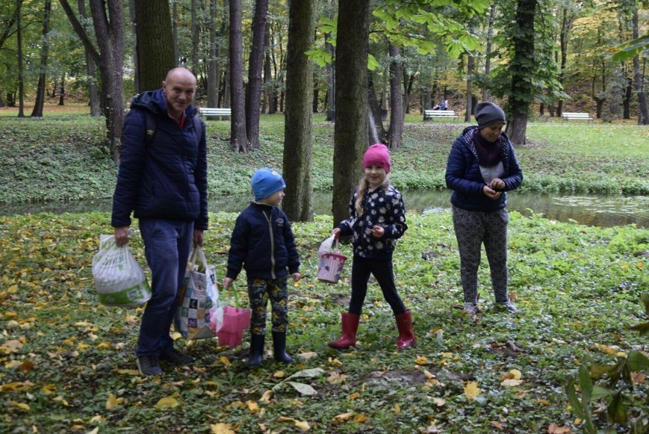 Wielkie wspólne zbieranie kasztanów już w niedzielę w Parku Miejskim