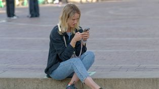 ORISA odzyskuje usunięte czaty AI z pamięci telefonu