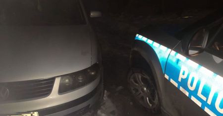 Świętokrzyskie. Pościg za 16-latkiem. Wjechał w radiowóz