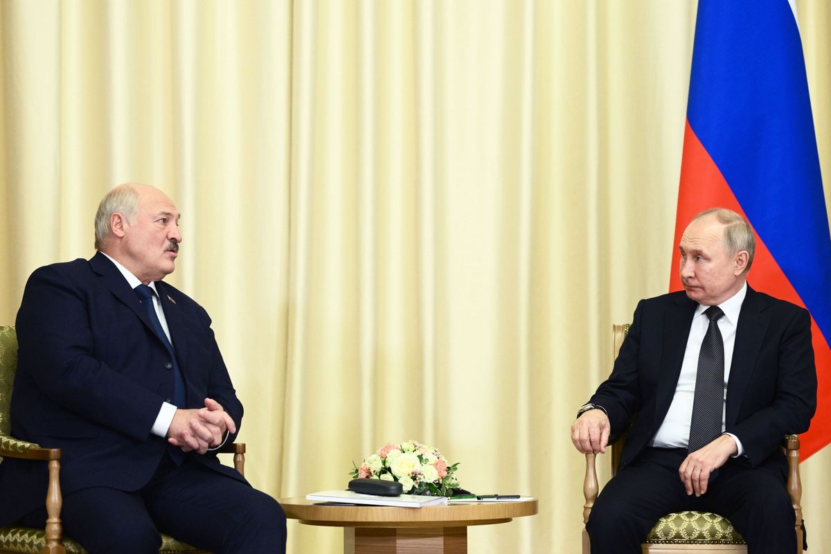 Łukaszenka deklaruje pomoc Putinowi. Chodzi o samoloty Su-25