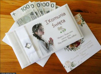 Cena za "talerzyk" w górę. Polacy wkładają więcej do koperty