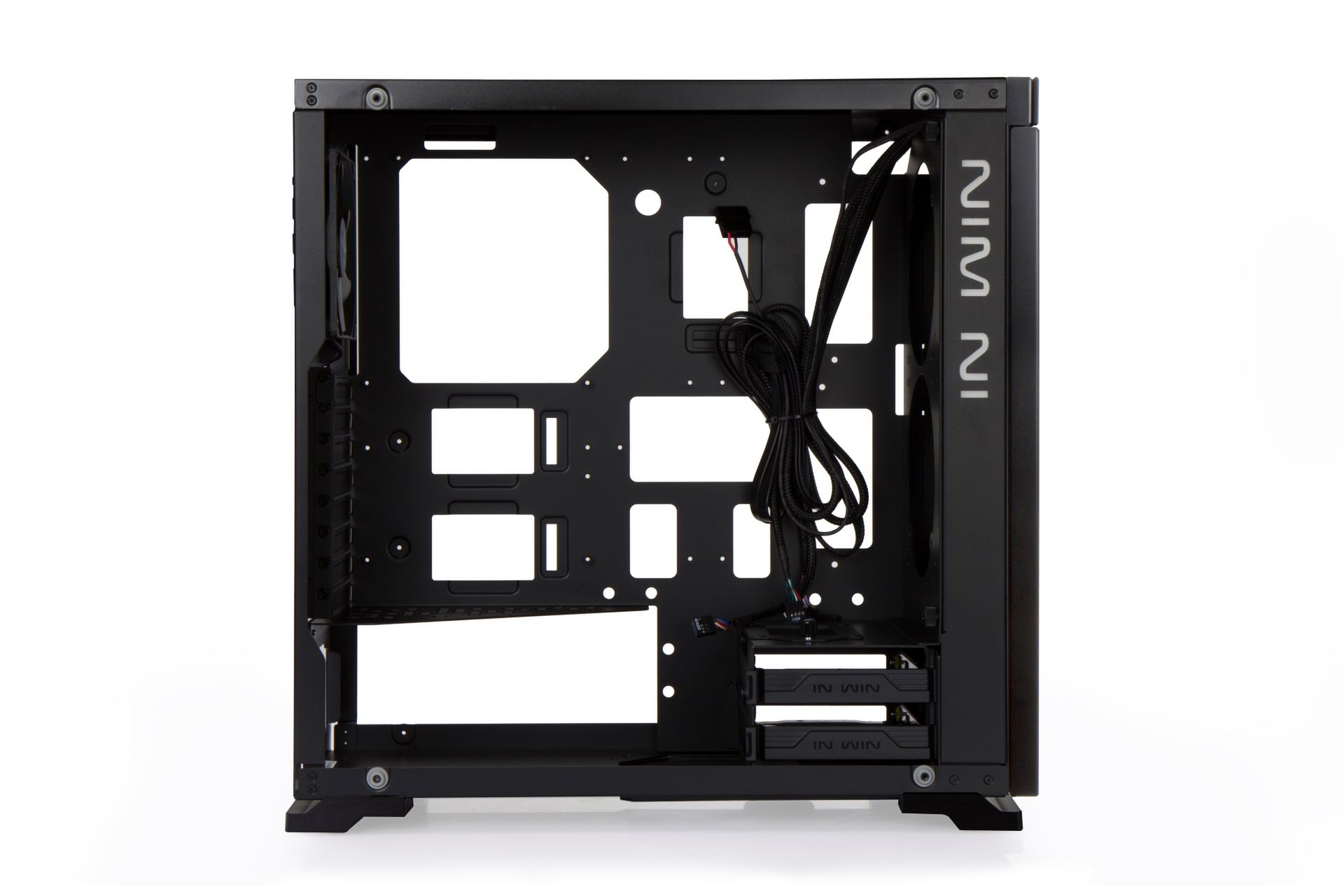 In Win 805 Infinity: efektowna obudowa z LED-owym efektem głębi 8