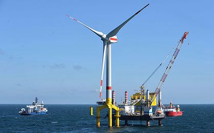 Największa niemiecka morska farma wiatrowa zaczęła dostarczać prąd