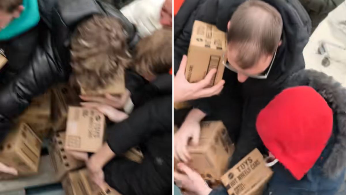 Sceny w sklepie Auchan. Wyrywali sobie towar.