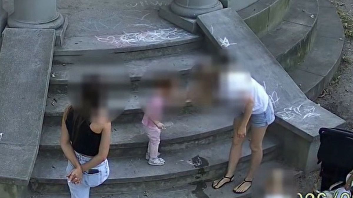 Nagranie z Sosnowca. Taki widok pod zabytkiem