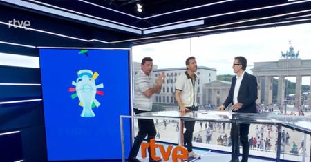 Ryan Reynolds i Hugh Jackman narozrabiali w studiu Euro 2024