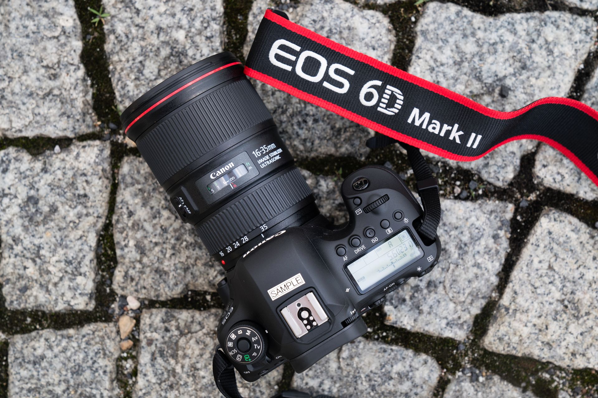 Canon EOS 6D Mark II - budżetowa pełna klatka powraca. Pierwsze wrażenia 25