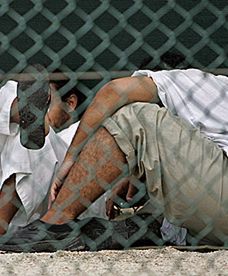 Tortury i tajne więzienia CIA