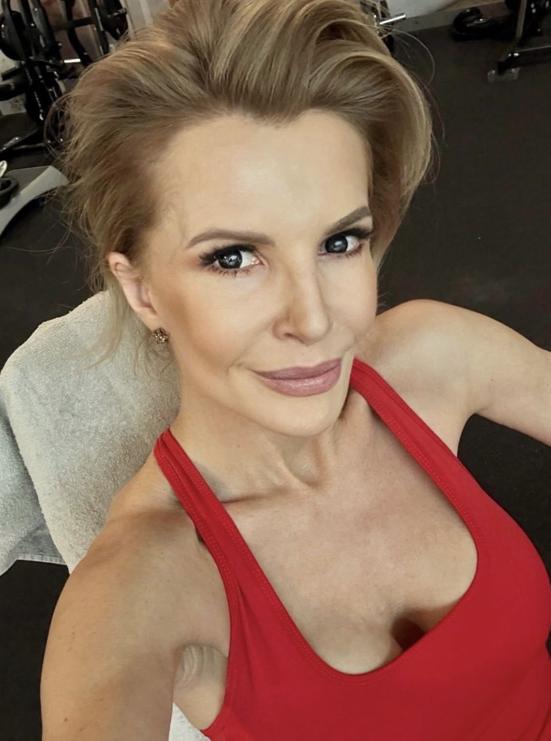 Joanna Racewicz nadaje z siłowni 