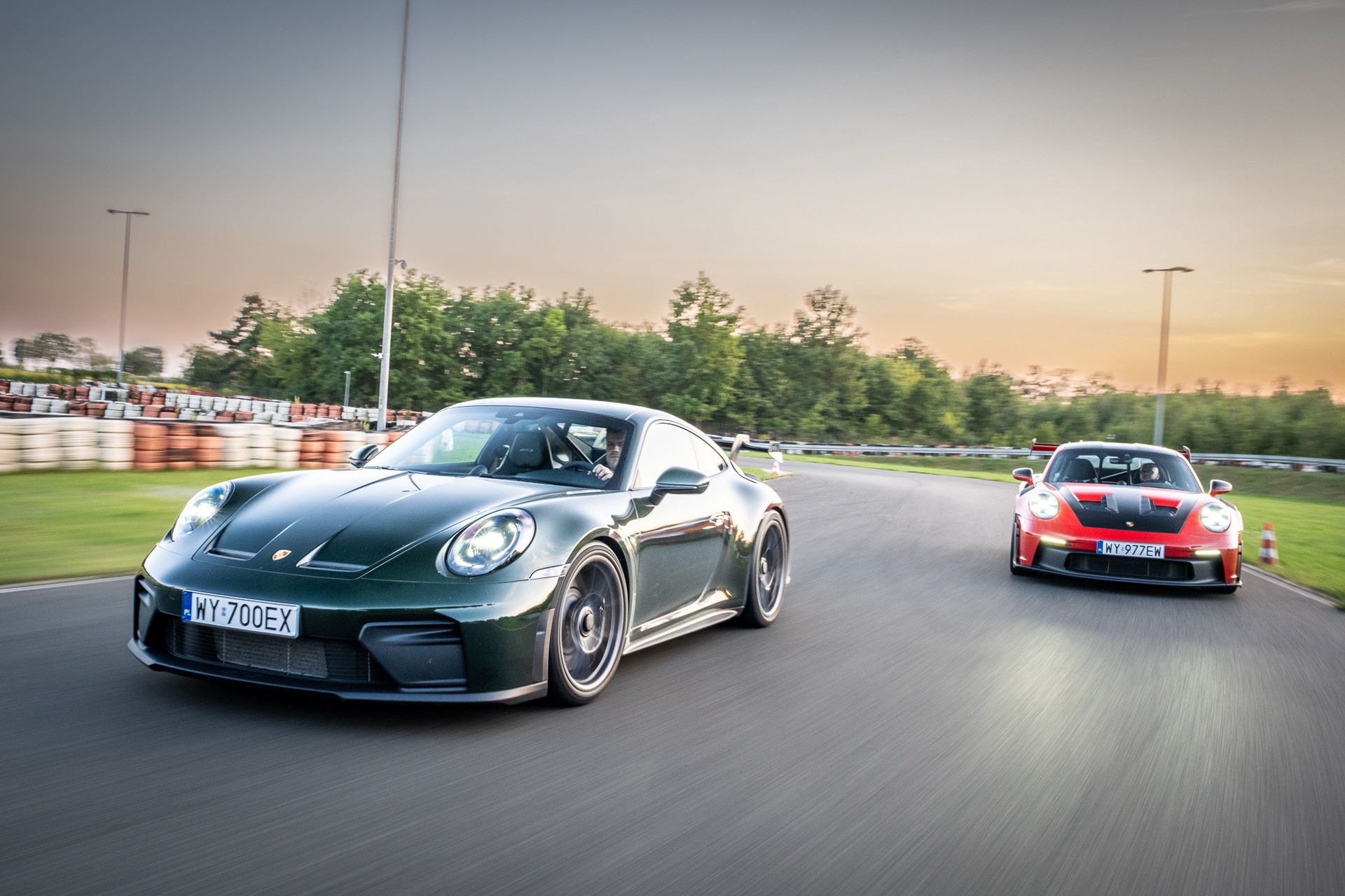 Porsche 911 GT3 vs Porsche 911 GT3 RS