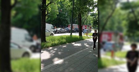Wjechał w stojące w korku auta. Cztery pojazdy uszkodzone [ZDJĘCIA]