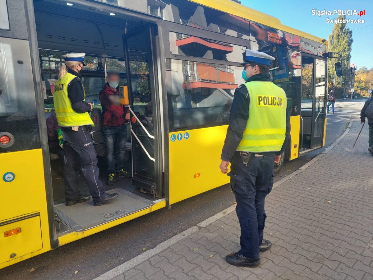 Od 15 grudnia nowe obostrzenia w komunikacji. Pasażerowie muszą je znać