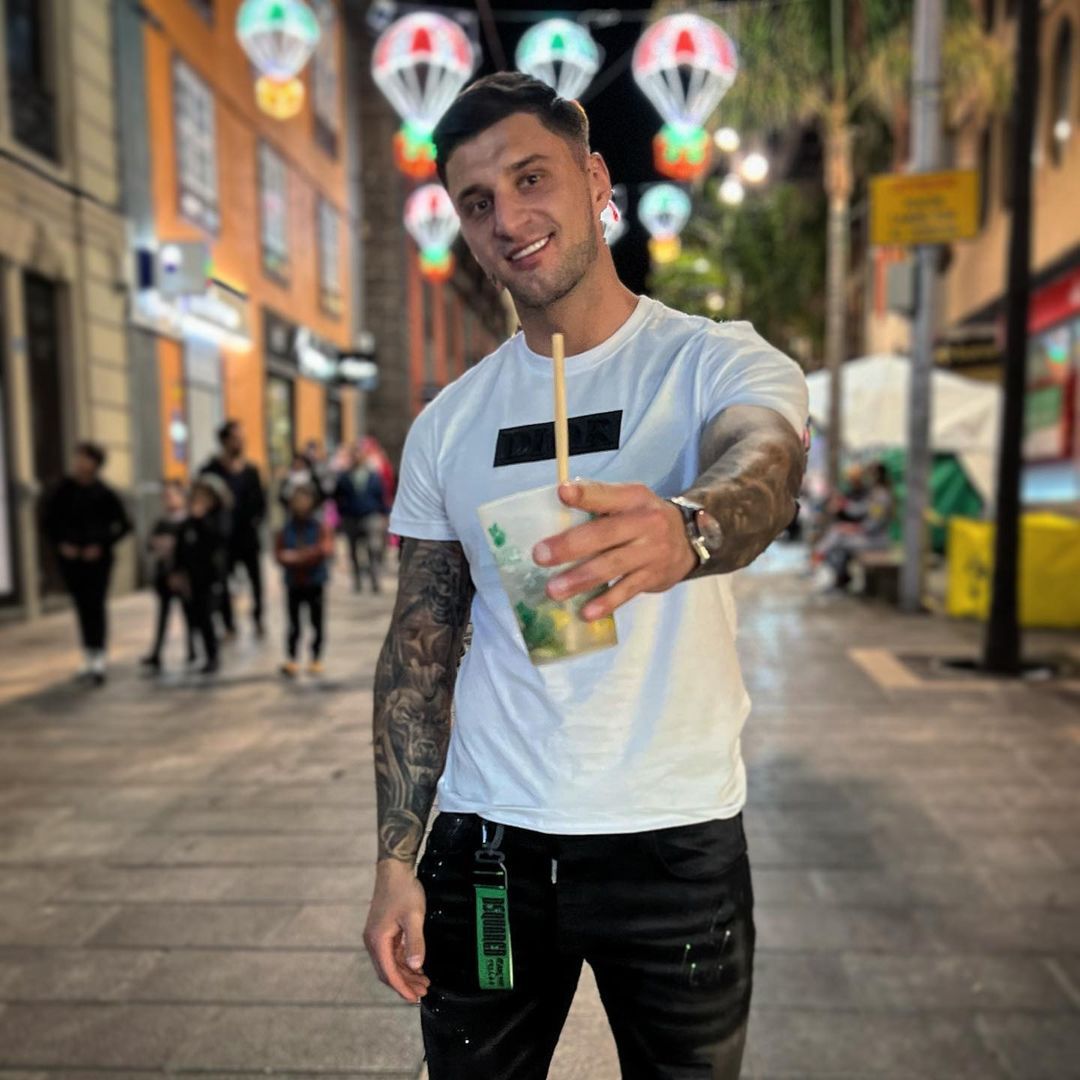 Jakub z "Love Island" jest w związku? Grozi mu dyskwalifikacja
