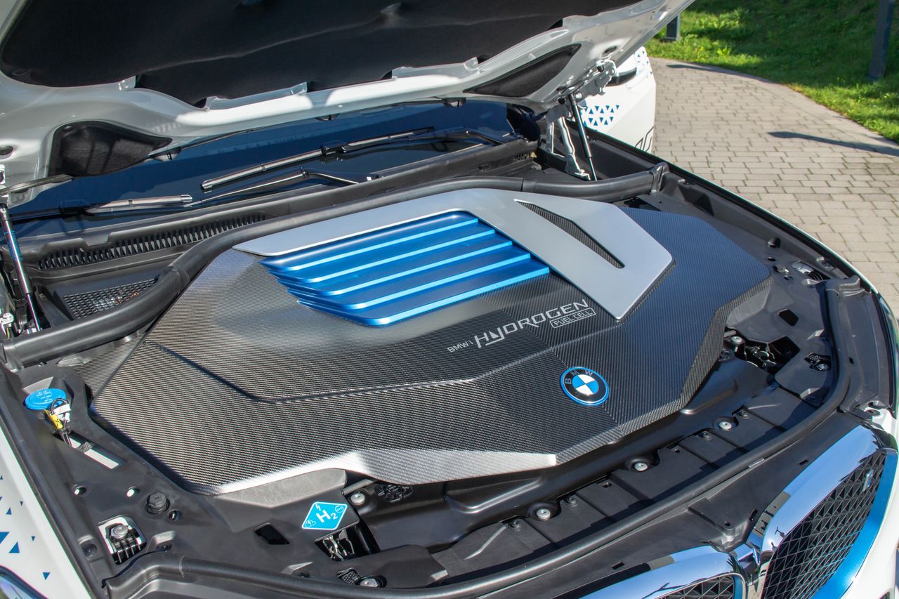 BMW iX5 Hydrogen