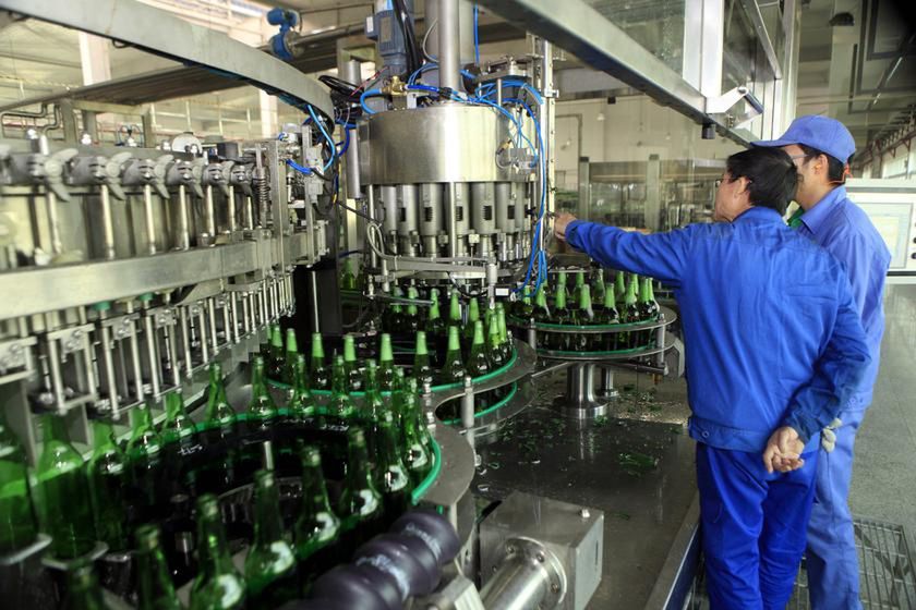 Produkcja piwa Tsingtao w Chinach