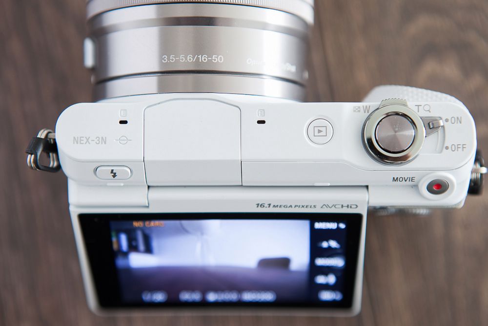 Sony NEX 3N - miniaturowa obudowa, umiarkowane możliwości [test] 4