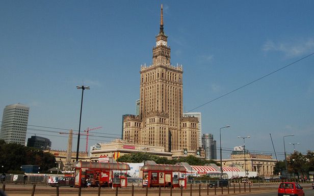 Facebook otworzył firmę w Polsce! Ma siedzibę w Warszawie