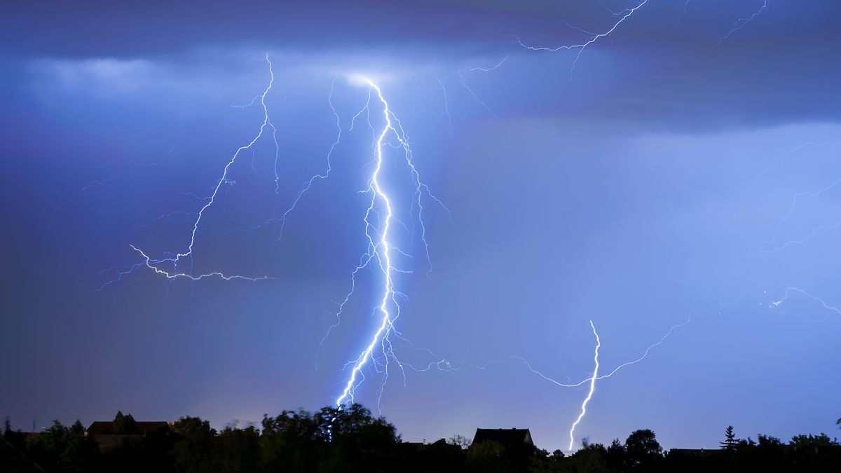Pogoda burza nawałnica piorun błyskawica