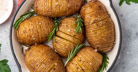 Ziemniaki Hasselback