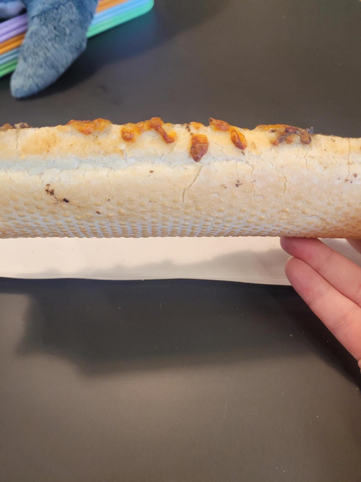 Zapiekanka z IKEA - zapieczone pieczywo
