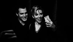 Scarlett Johansson i Henry Cavill fotograficznie reklamują Huawei P9 (wideo)