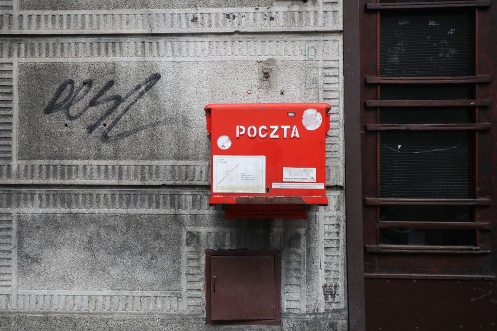 Wybory 2020. W lokalach Poczty Polskiej nie ma obowiązkowych skrzynek pocztowych. Co z głosowaniem?