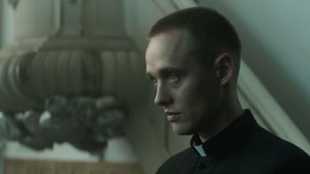 Fałszywy duchowny i mroczna tajemnica. Przejmujący hit dziś o 20:00
