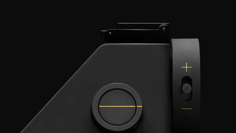 Impossible Project prezentuje swój pierwszy aparat 1