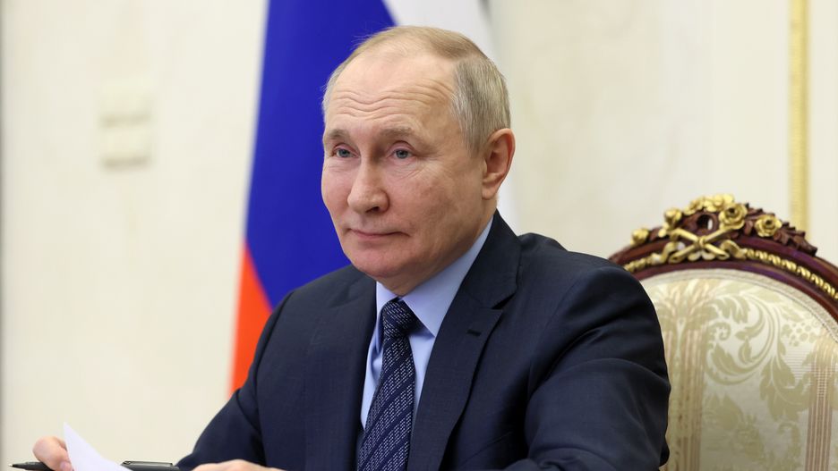 Władimir Putin ma mieć słabą pozycję na Kremlu, twierdzi dziennikarka "Le Figaro".