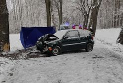 88-letni kierowca zginął. Tragiczny wypadek pod Olsztynem