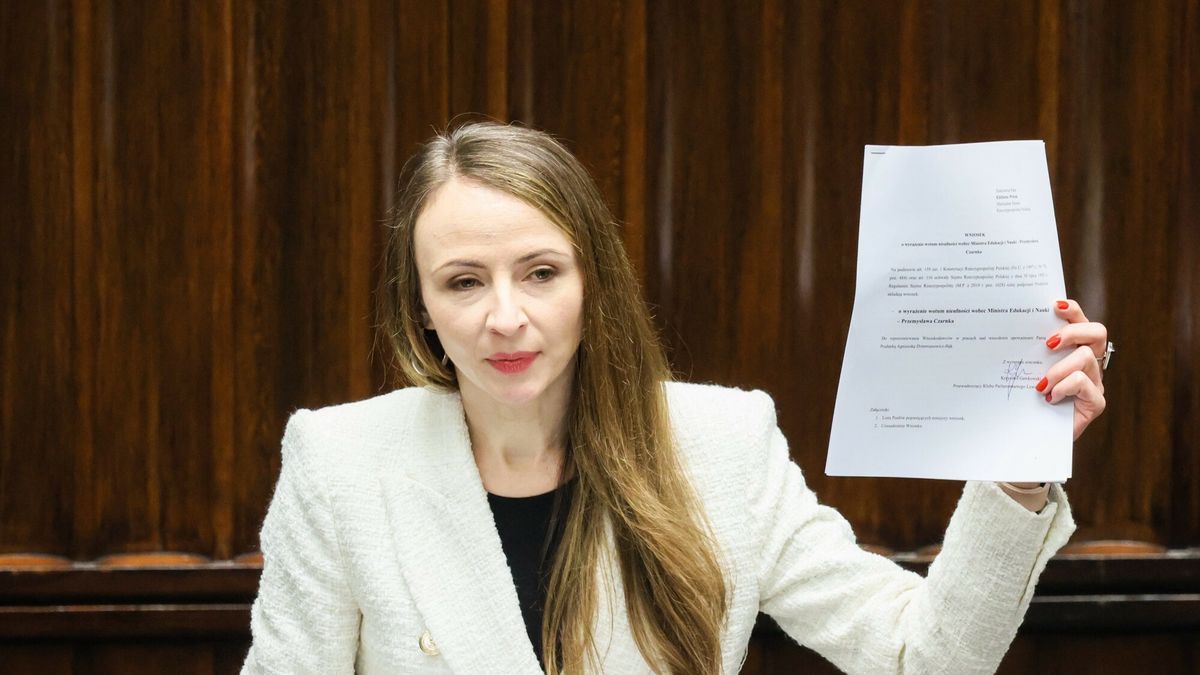 72. posiedzenie Sejmu IX kadencji
Fot. Wojciech Olkusnik/East News, Warszawa, 07.02.2023. 72. posiedzenie Sejmu IX kadencji.
N/z: Agnieszka Dziemianowicz-Bak
Wojciech Olkusnik