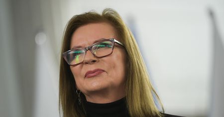 Gosiewska ukarana. "Wczoraj kłamała, dziś się tłumaczy"