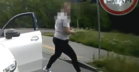 Wystrzelił z Mercedesa jak z procy. Sceny. Nagrało się