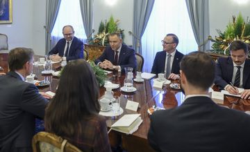Prezydent Nawrocki spotkał się z przedstawicielami Mety