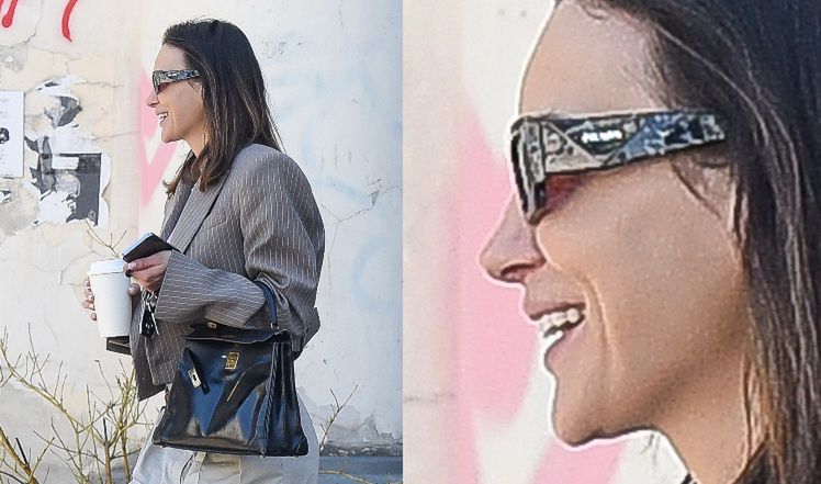 Sara Boruc parkuje w niedozwolonym miejscu