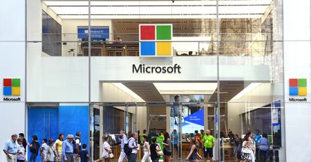 Koronawirus: Microsoft zmuszony do zamknięcia wszystkich swoich sklepów