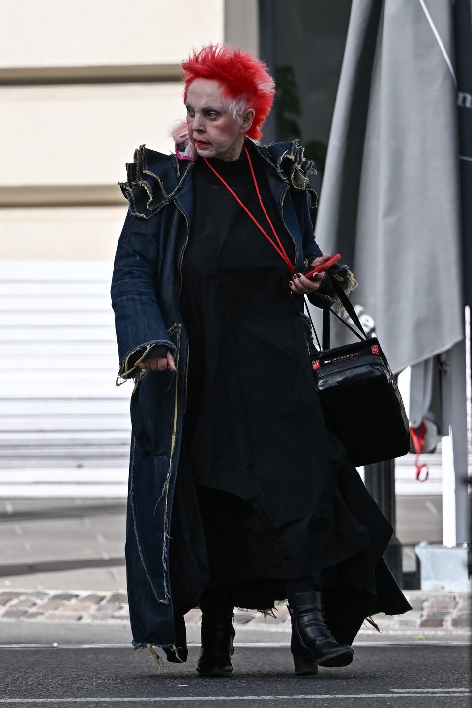 Krystyna Mazurówna "przyłapana" na ulicach Warszawy