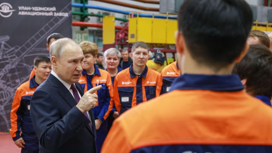 Władimir Putin na spotkaniu z robotnikami w Ułan-Ude 