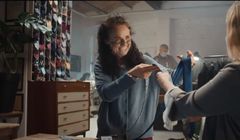 W świątecznej kampanii Visa promuje płatności bezgotówkowe